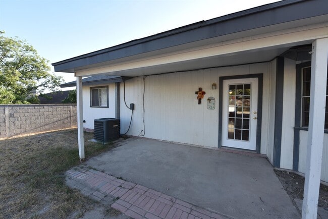 Building Photo - 106 Rawhide Trail