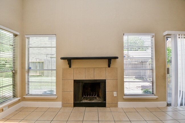 Building Photo - 12655 Mill Wheel Ln