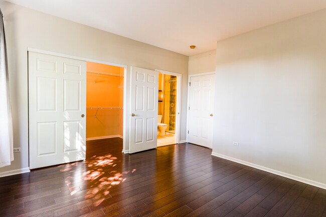 Building Photo - 2973 Kentshire Cir