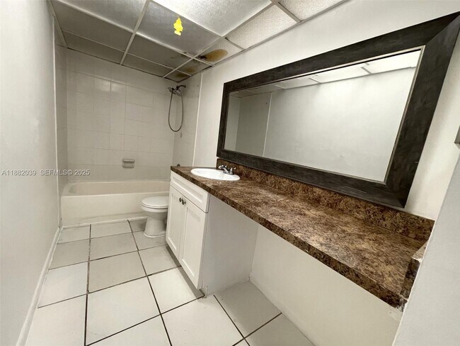 Building Photo - 2800 NW 56th Ave