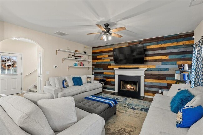 Building Photo - 62 Timberland Trace Way