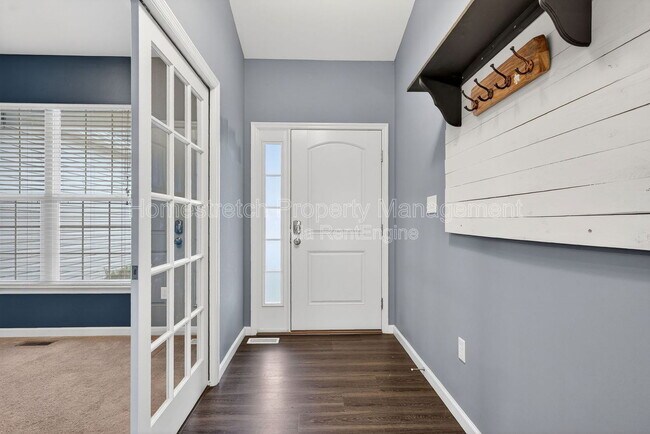 Building Photo - 738 Lost Canyon Blvd