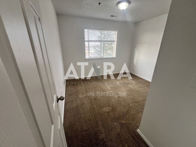 Building Photo - 4988 W 4850 S