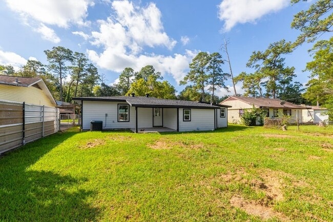 Building Photo - 5260 Landry Ln