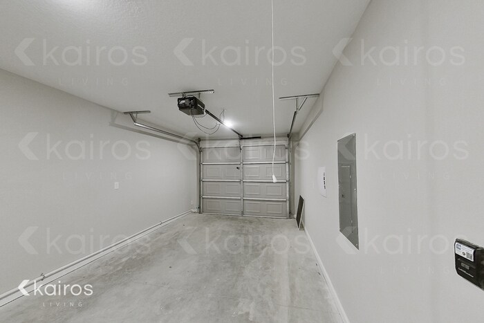 Building Photo - 158 Cottage Grove Rd