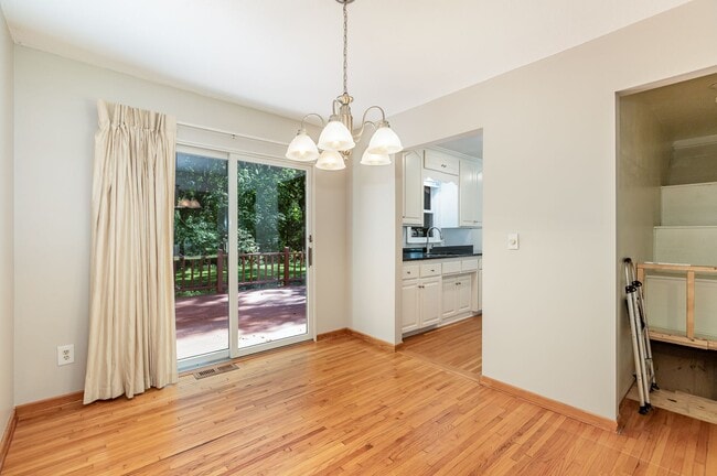 Building Photo - 4 Bed | 2 bath House in Andover School Dis...