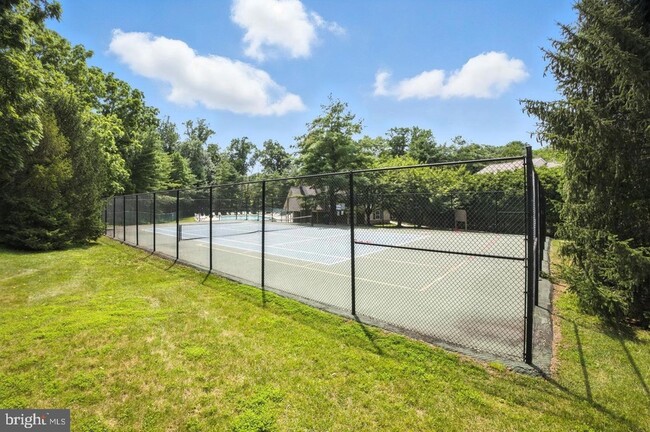 Building Photo - 1302 Black Walnut Dr