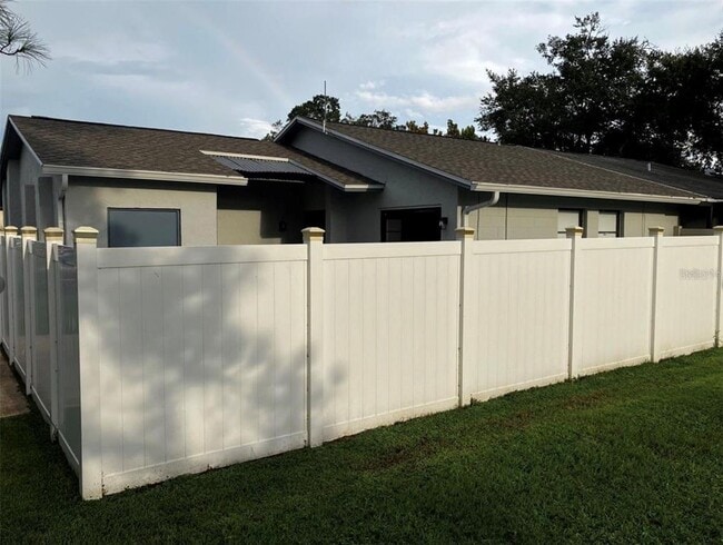 Building Photo - 10722 Crowngate Ln