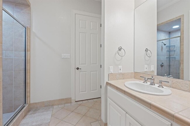 Building Photo - 6636 Dogwood Creek Dr