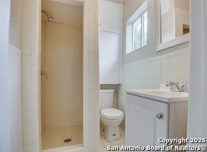 Building Photo - 211 Green Meadow Blvd