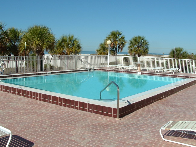 Pool overlooking beach - 11000 Gulf Blvd