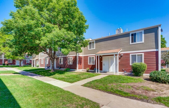 Woodside Village - 144 E 24th St Greeley CO 80631 | Apartment Finder