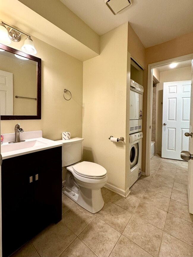 Building Photo - 12 Echo Ct