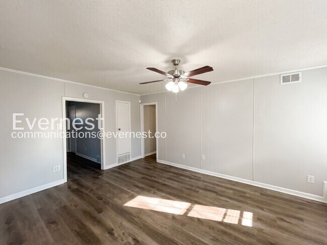 Building Photo - 4029 Socorro Dr