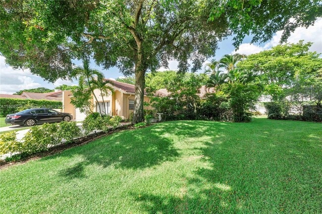 Building Photo - 23257 Boca Club Colony Cir