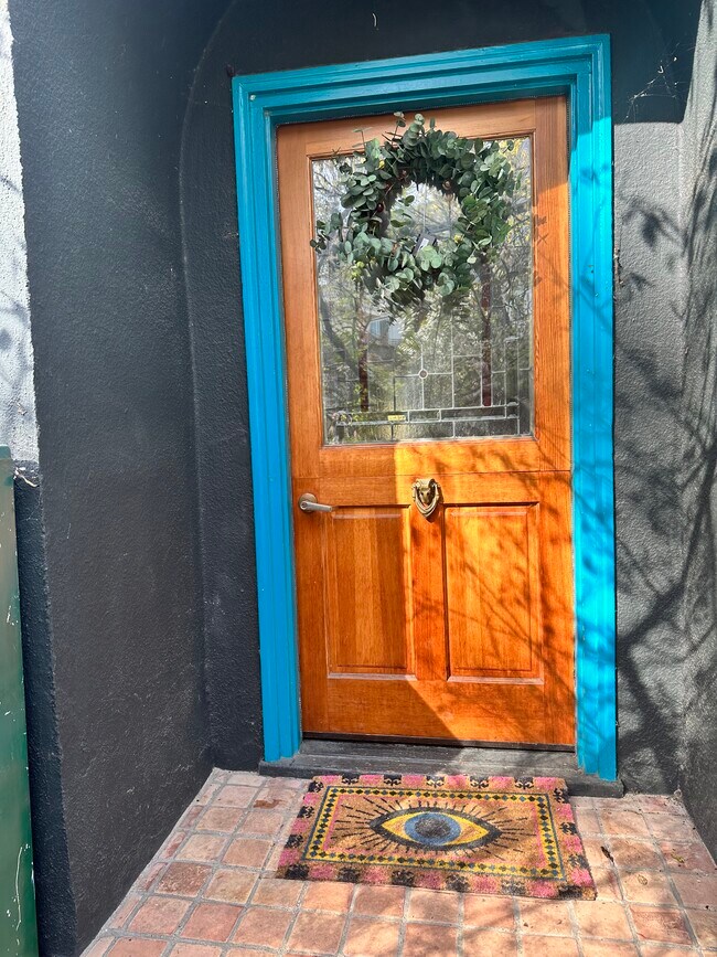 Building Photo - 890 Cragmont Ave