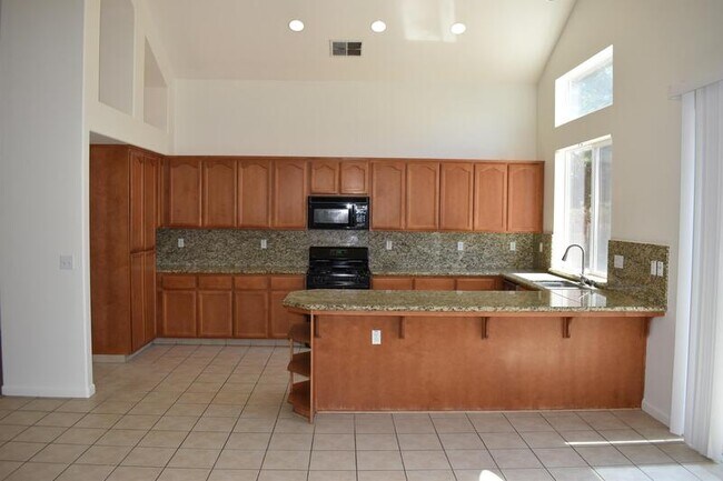 Building Photo - 4670 Tolman Way