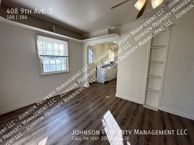 Building Photo - 408 9th Ave S