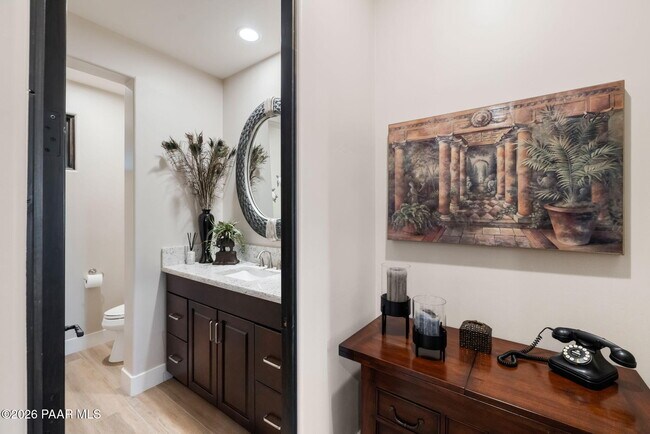 Building Photo - 5885 West St