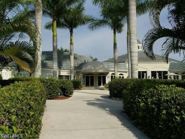 Building Photo - 1645 Spoonbill Ln