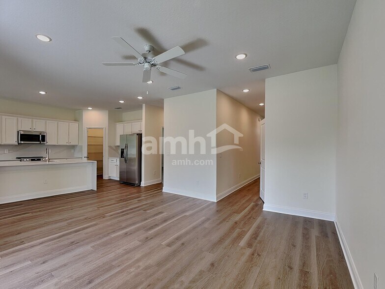 Building Photo - 5686 Dease Rd