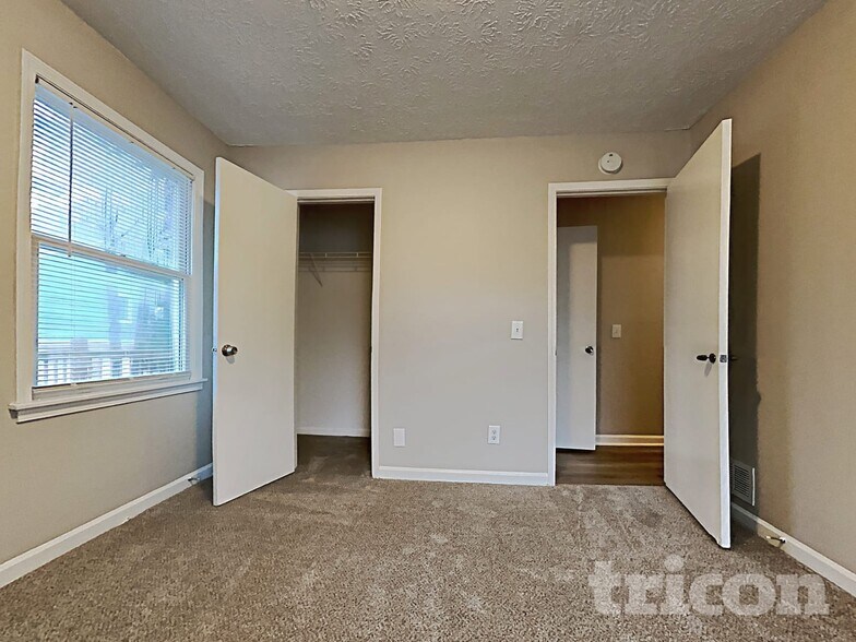 Building Photo - 546 Candlewick Ln NW