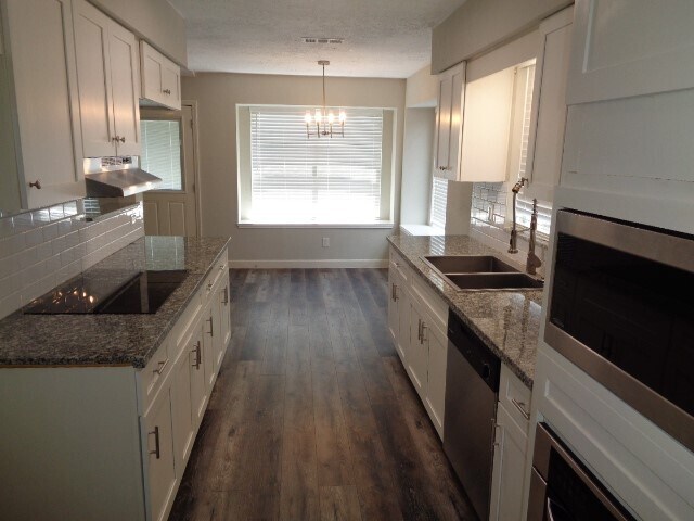 Building Photo - 1227 Strawberry Park Ln