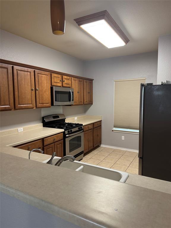 Building Photo - 2406 Brookhollow Terrace