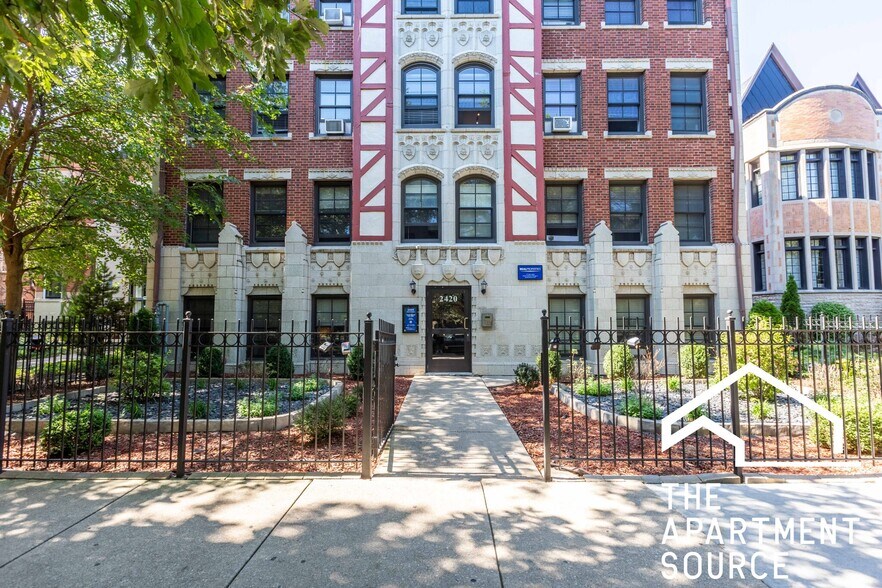 Building Photo - 2424 N Kedzie Blvd