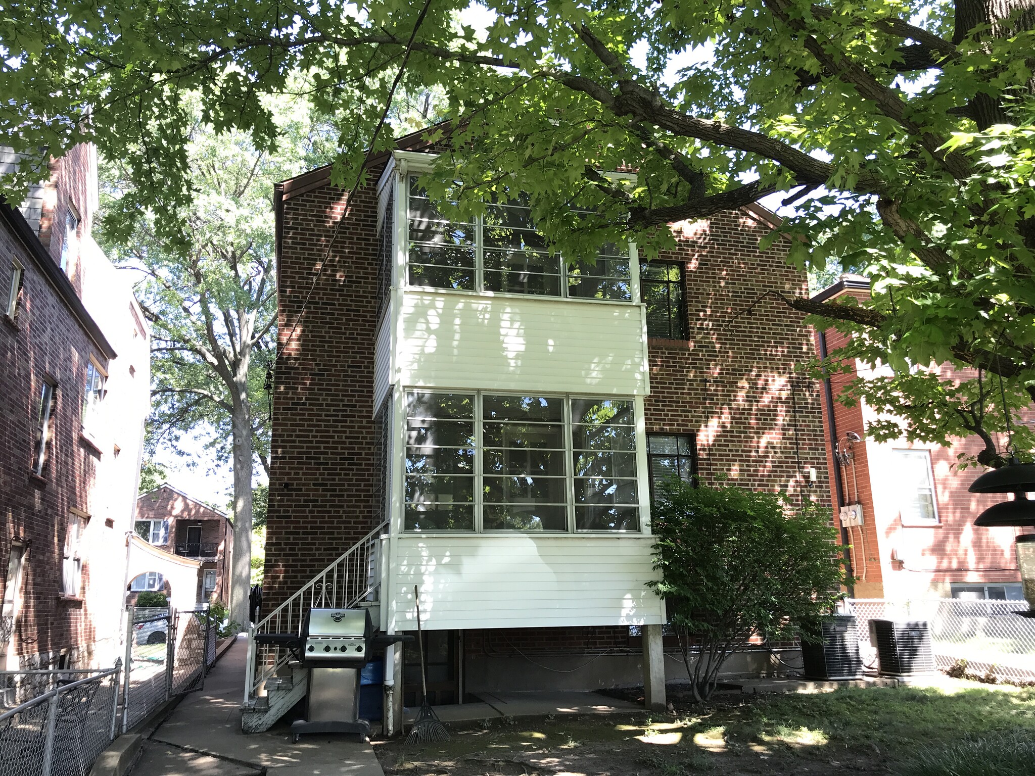 Building Photo - 6266 Loran Avenue
