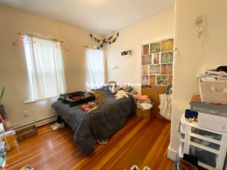 Building Photo - 34 Darling St