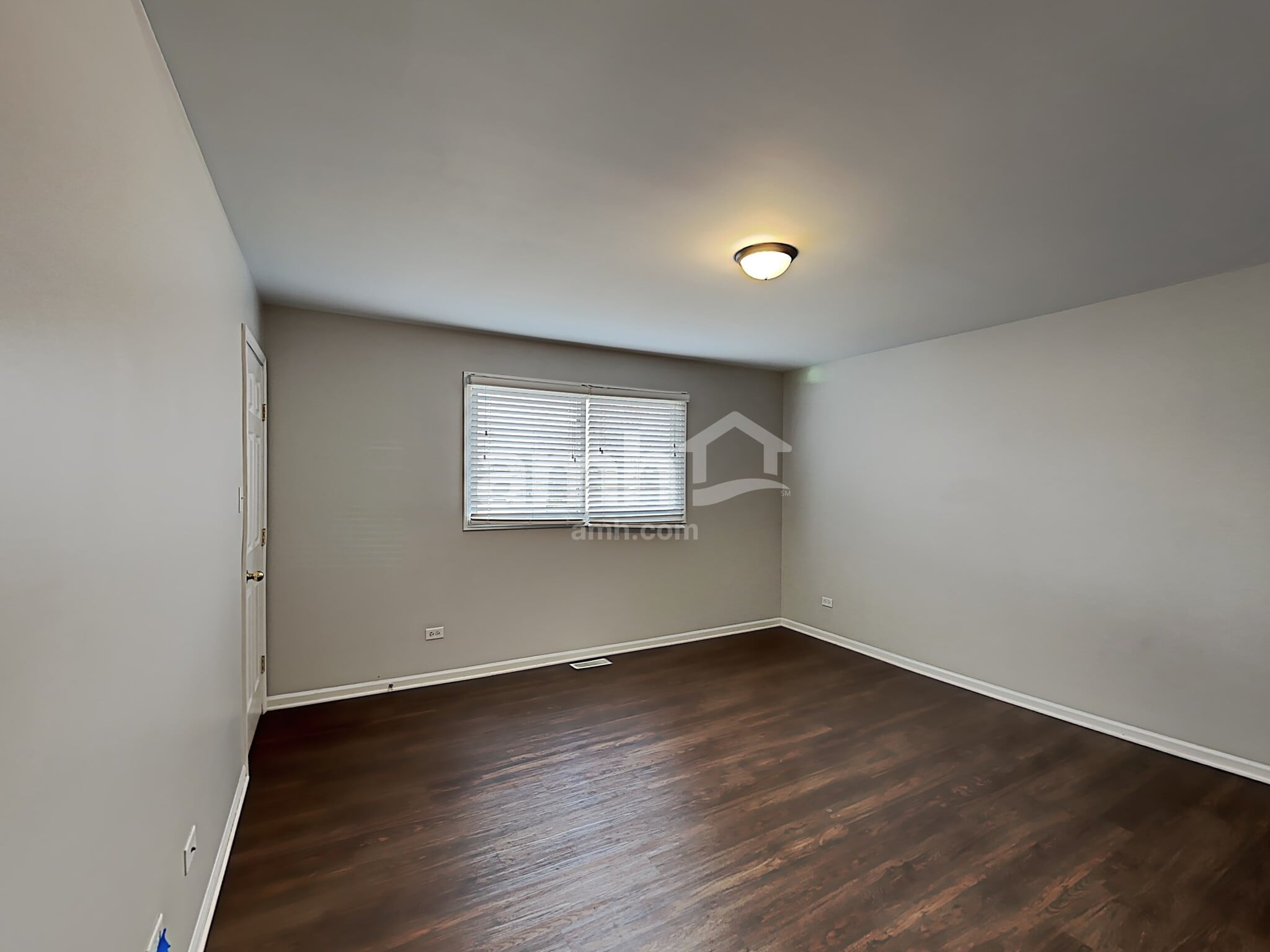 Building Photo - 121 Valleywood Dr