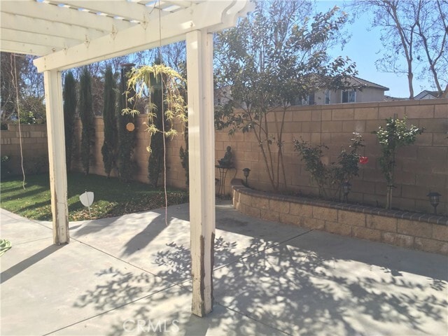 Building Photo - 16010 Bainbridge Way