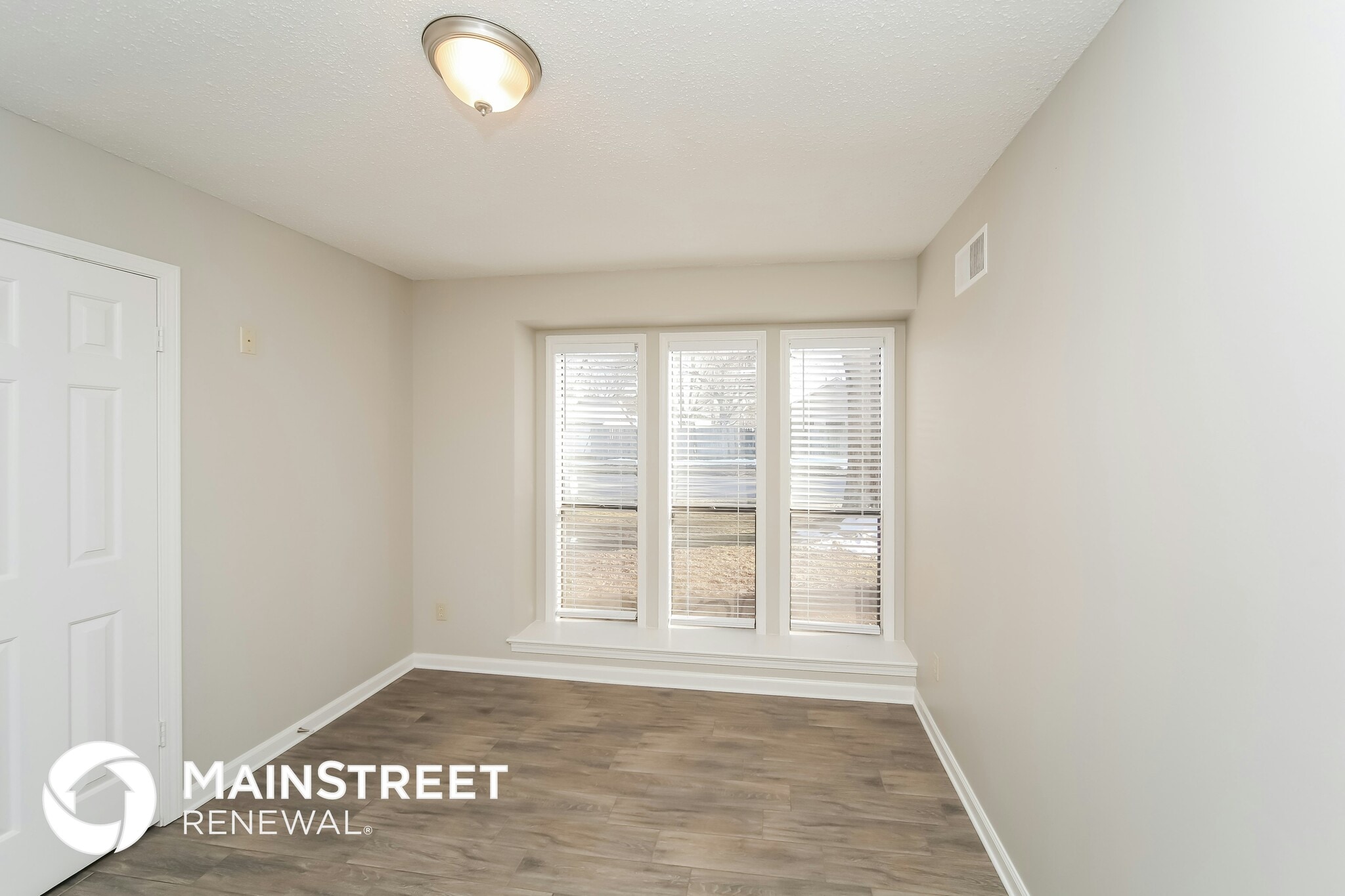 Building Photo - 6300 Scarletcrest Ln