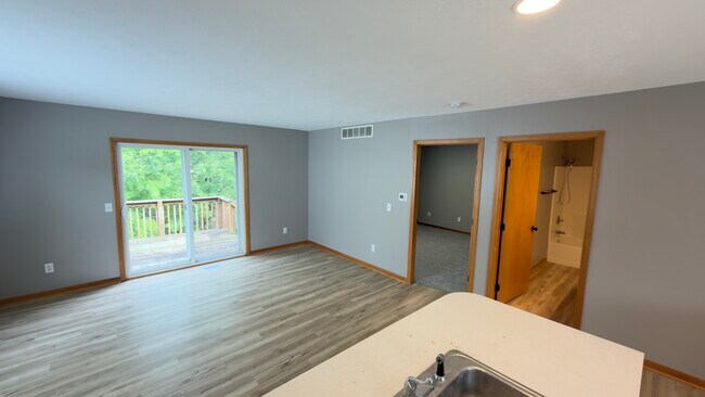 Building Photo - 10757/10759 Chicago Drive