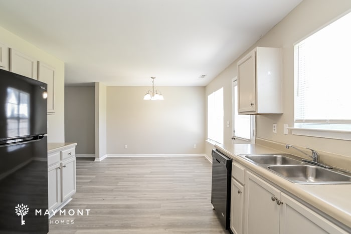 Building Photo - 640 Wilderness Trail Dr