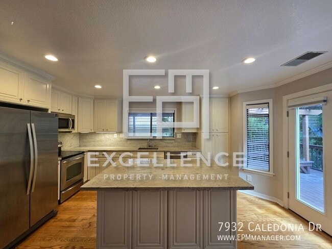 Building Photo - 7932 Caledonia Dr