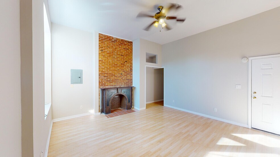 Building Photo - 1705 N Calvert St