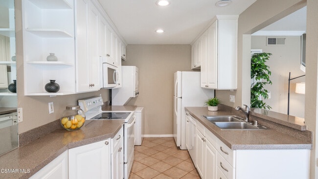 Building Photo - 1161 Landsburn Cir