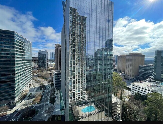 Building Photo - 3445 Stratford Rd NE