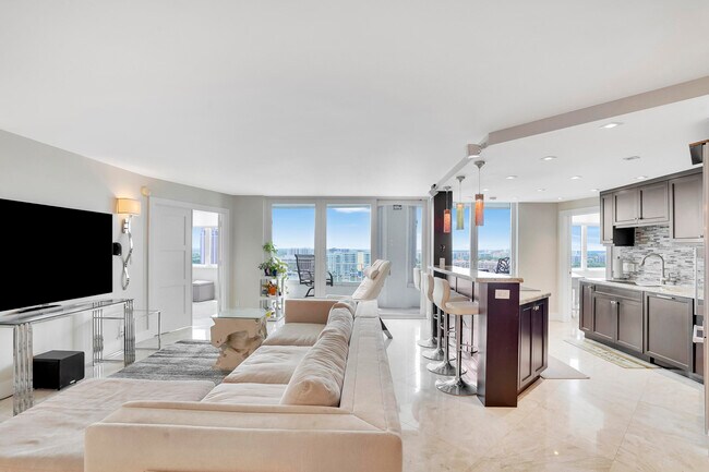 Primary Photo - 550 S Ocean Blvd