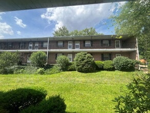 Building Photo - 1757 S Arlington St