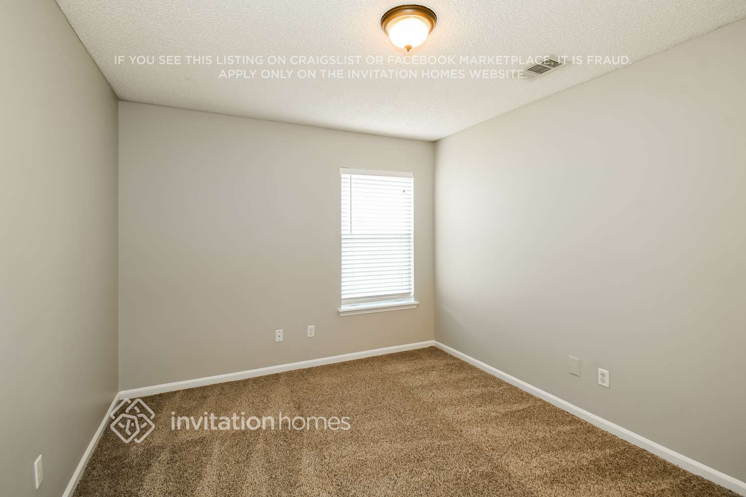 Building Photo - 13250 Companion Cir S