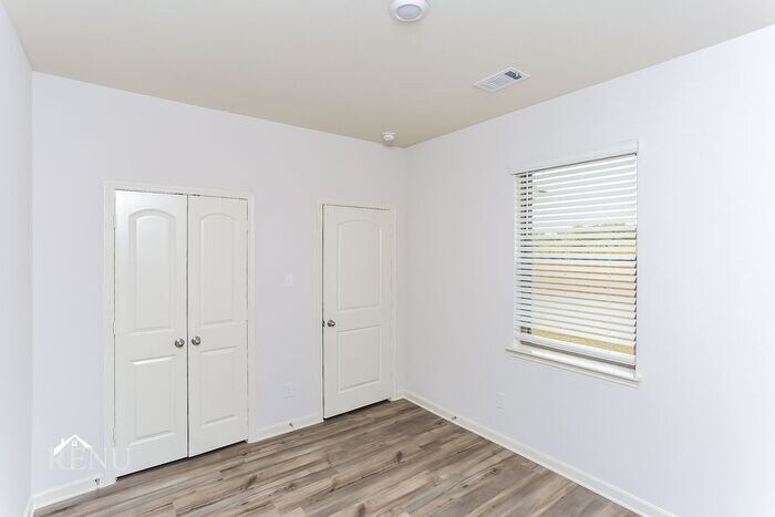 Building Photo - 1101 Wheatfield Ln