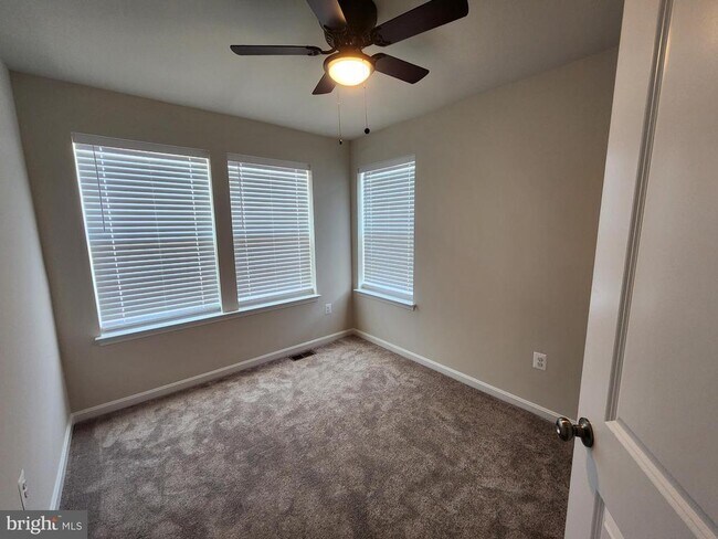 Building Photo - 152 Telluride Wy