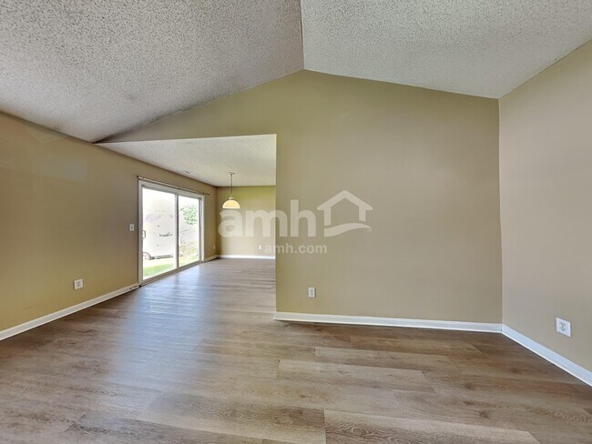 Building Photo - 4318 Crowfield Dr