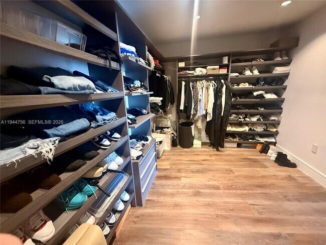 Building Photo - 3300 NE 188th St