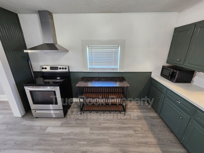 Building Photo - 22290 County Rd 3499