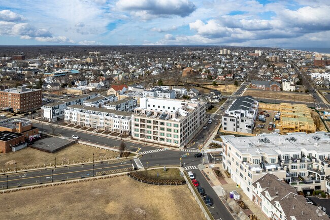 Aerial Photo - Monroe Condominiums