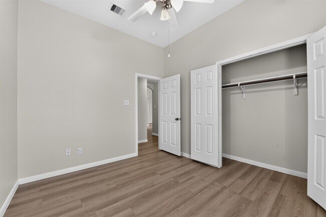 Building Photo - 11714 Bollinger Park Ct